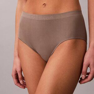 NWT Calvin Klein Bonded Flex Seamless High Rise Brief, M, Mink